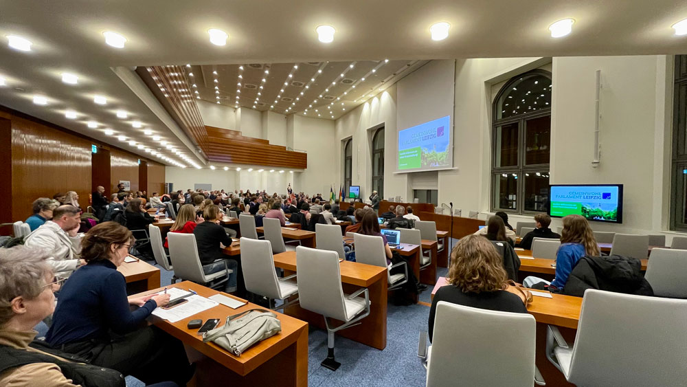 Gemeinwohlparlament 2025: Im Ratssaal fand die Parlamentssitzung zur Abstimmung statt.